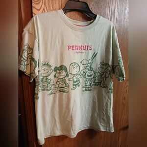 Women's Peanuts Short Sleeve T-shirt New With Tags